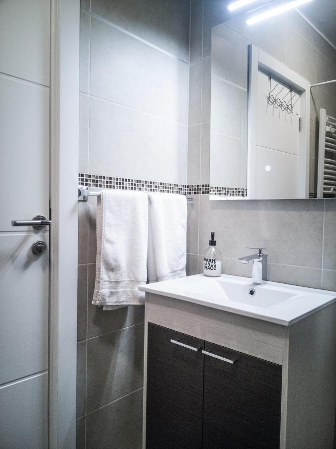 Raw Industrial City Apartment Суботица Экстерьер фото