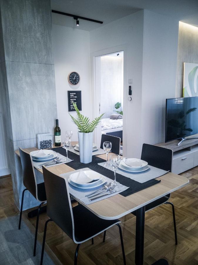 Raw Industrial City Apartment Суботица Экстерьер фото